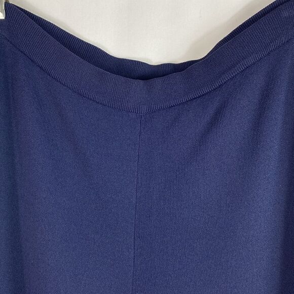 Chico’s navy blue straight leg stretchy cropped pants - Picture 2 of 9
